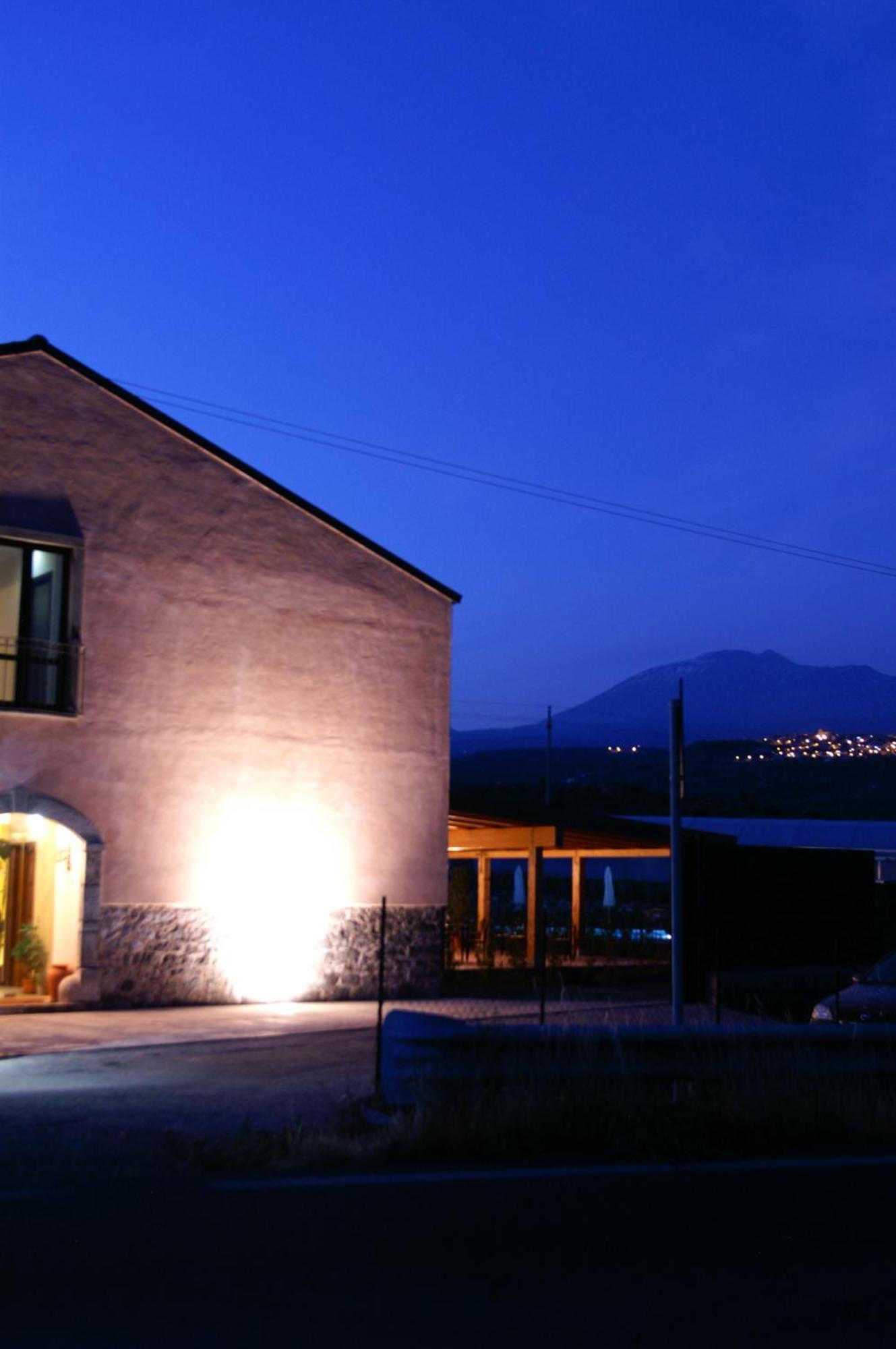 Santa Maria di Licodia Agriturismo Biologico Corte Aragonese מראה חיצוני תמונה