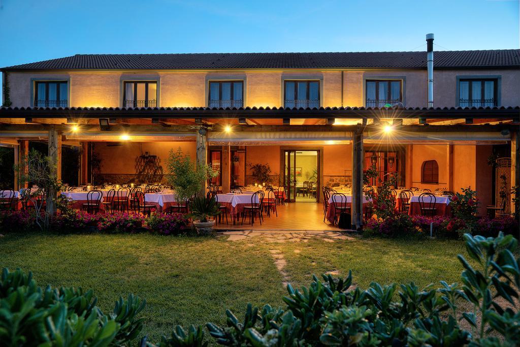 Santa Maria di Licodia Agriturismo Biologico Corte Aragonese מראה חיצוני תמונה