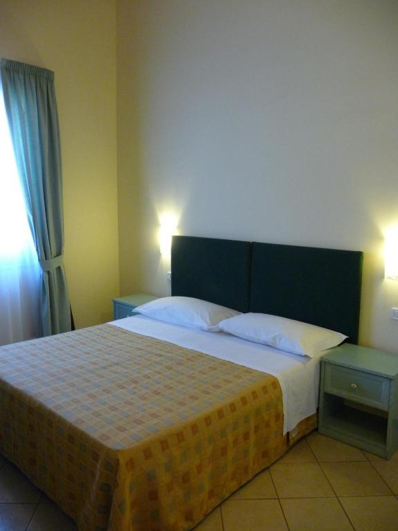 Santa Maria di Licodia Agriturismo Biologico Corte Aragonese חדר תמונה