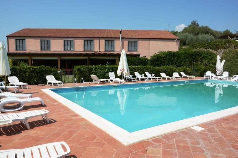 Santa Maria di Licodia Agriturismo Biologico Corte Aragonese מראה חיצוני תמונה