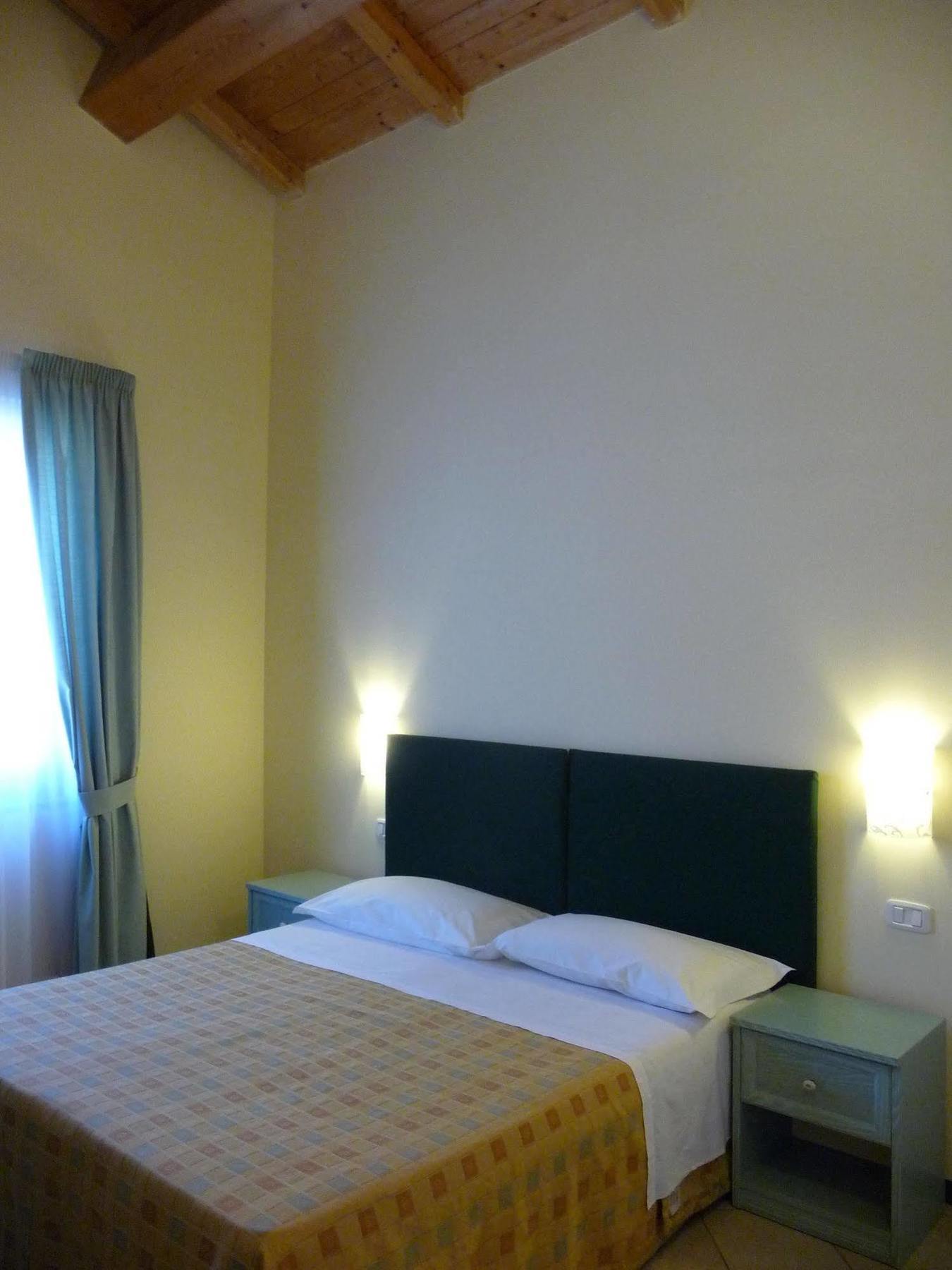 Santa Maria di Licodia Agriturismo Biologico Corte Aragonese מראה חיצוני תמונה